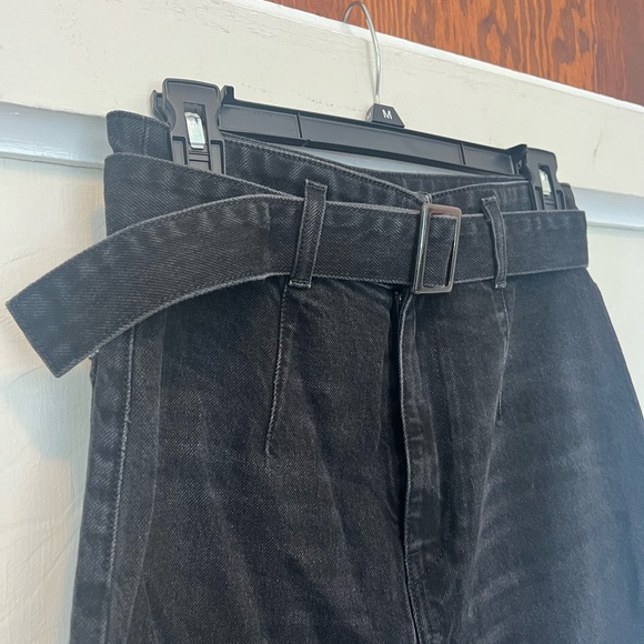 Reformation black skinny jeans with tortoise shell belt, size 27 - Picture 3 of 4